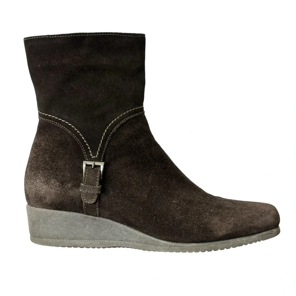 La Canadienne Finley Brown Suede Wedge Comfort Ankle Snow Boots Women's Size 8.5